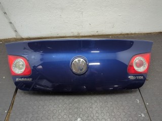 Фонарь крышки багажника правый Volkswagen Passat 2005-2010