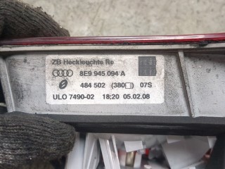 Фонарь крышки багажника правый, ориг. номер 8E9945094A, Audi A4 2004-2009