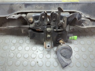 Рамка капота, Nissan Note E11 2008-2013
