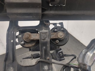 Рамка капота, Mercedes C W203 2000-2004