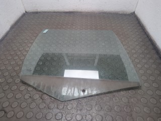 Стекло боковой двери правое заднее Volkswagen Golf 4 1997-2006