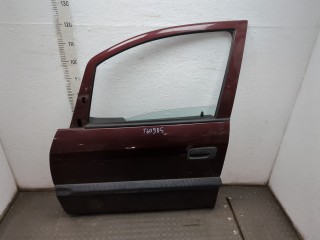 Стекло боковой двери левое переднее Opel Zafira 1999-2003