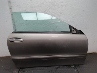 Стекло боковой двери правое переднее, Mercedes CLK W209 2002-2005