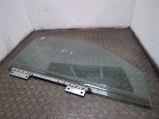 Стекло боковой двери правое переднее Volvo S90 1996-1998