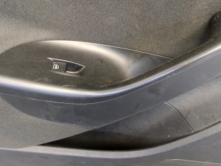 Стекло боковой двери левое заднее, Volkswagen Passat 2005-2010