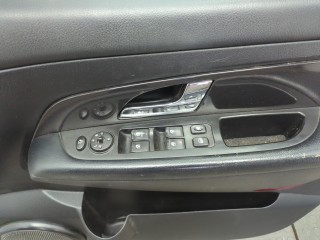 Стекло боковой двери правое переднее, SsangYong Rexton 2006-2012