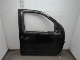 Стекло боковой двери правое переднее, Nissan Pathfinder 2004-2010