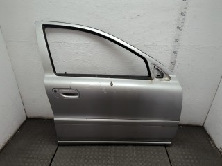 Стекло боковой двери правое переднее Volvo V70 2004-2007