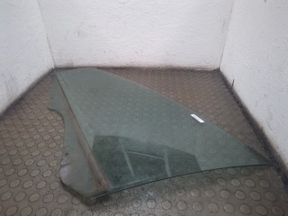 Стекло боковой двери левое переднее Citroen C5 2000-2004