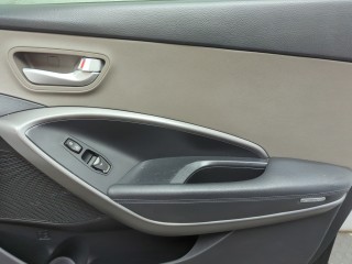 Стекло боковой двери правое переднее, Hyundai Santa Fe 2012-2016