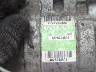 Компрессор кондиционера, ориг. номер 30665339, Volvo S80 2003-2006
