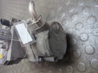 Компрессор кондиционера, ориг. номер 8837033030, Toyota RAV 4 2010-2016