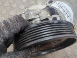 Насос гидроусилителя руля (ГУР), ориг. номер A0044661301, Mercedes C W203 2004-2008