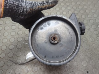 Насос гидроусилителя руля (ГУР), ориг. номер A0034664001, A0034664101, Mercedes C W203 2000-2004