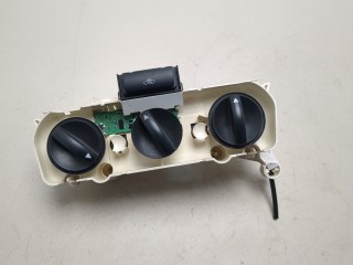 Переключатель отопителя (печки) Toyota Corolla 2002-2007