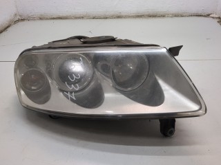 Фара (передняя) правая Volkswagen Touareg 2002-2007