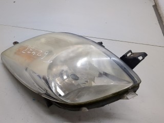 Фара (передняя) правая Toyota Yaris 2005-2009
