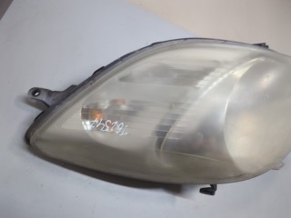 Фара (передняя) правая, Toyota Yaris 2005-2009