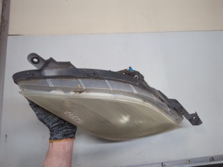 Фара (передняя) правая, Toyota Yaris 2005-2009