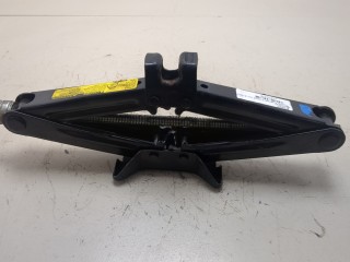 Домкрат, ориг. номер 091110F020, Toyota Avensis 3 2008-2011