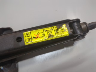 Домкрат, Honda CR-V 2009-2012