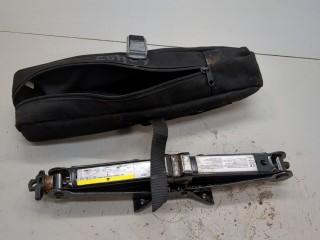 Домкрат, ориг. номер 8V0011031B, Audi A3 2012-2016