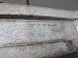 Усилитель бампера передний, ориг. номер 752100015R, Renault Scenic 2013-2016