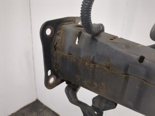 Усилитель бампера передний, Ford Focus 2004-2008