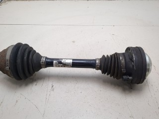 Полуось (приводной вал, шрус) левая передняя Volkswagen Passat 2005-2010