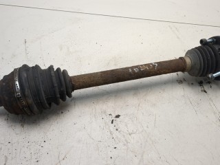 Полуось (приводной вал, шрус) левая передняя Volkswagen Golf 4 1997-2006