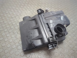 Корпус воздушного фильтра, ориг. номер 177000J011, Toyota Yaris 2003-2005