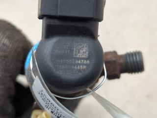 Форсунка топливная, ориг. номер 166009445R, 166001225R, Renault Megane 2006-2009