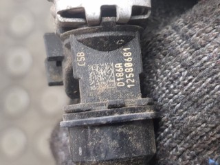 Форсунка топливная, ориг. номер 12660710, 12580681, Cadillac Escalade 2006-2014