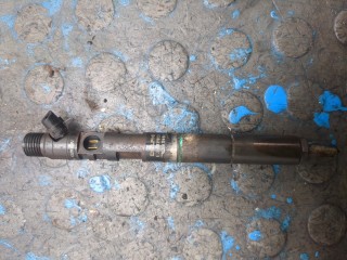 Форсунка топливная, ориг. номер 338004X400, KIA Carnival 2006-2014