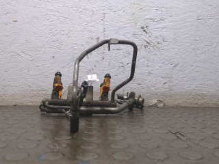 Форсунка топливная, ориг. номер 16611AA500, 17533AA280, 17535AA291, Subaru Forester (S10) 1997-2000