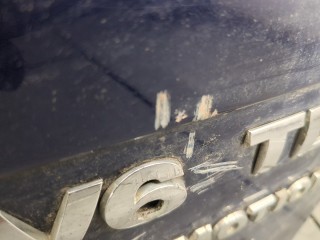 Щеткодержатель левый задний, Volkswagen Touareg 2006-2010