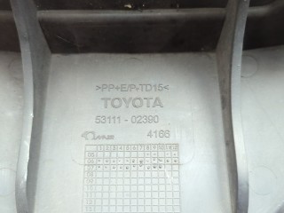 Решетка радиатора, Toyota Auris 2006-2010
