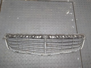 Решетка радиатора, ориг. номер A2048801283, Mercedes C W204 2007-2011