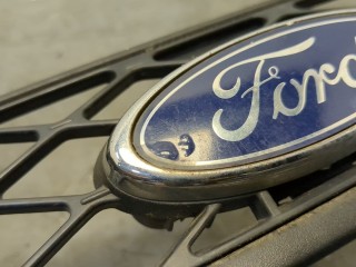 Решетка радиатора, Ford Focus 2001-2005