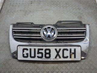 Решетка радиатора Volkswagen Golf 2003-2009