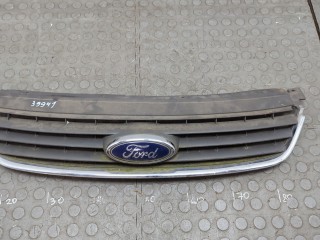 Решетка радиатора Ford C-Max 2007-2010