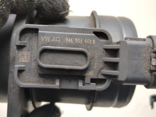Измеритель потока воздуха (расходомер), ориг. номер 04L906461B, Volkswagen Passat 8 2014-2021