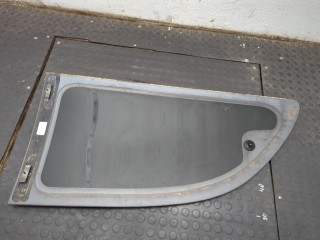Стекло кузовное боковое левое заднее, Dodge Caravan 2000-2007