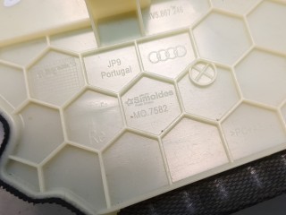 Пластик (обшивка) салона, ориг. номер 8V5867246, Audi A3 2012-2016