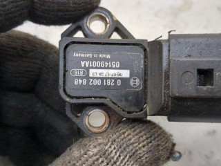 Датчик давления воздуха, ориг. номер 0281002848, 05149001AA, Jeep Patriot 2006-2010