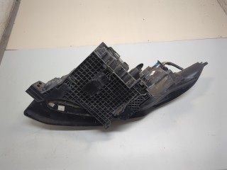 Кронштейн фары правый, ориг. номер LR025744, BJ3213D084AA, Land Rover Range Rover Evoque 2011-2015