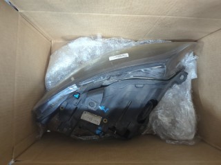 Кронштейн фары левый, ориг. номер 4L0941613, Audi Q7 2005-2009