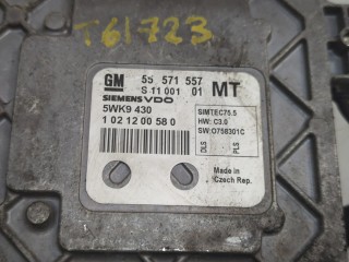 Блок управления двигателем, ориг. номер 55571557, Opel Zafira B 2008-2014