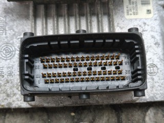 Блок управления двигателем, ориг. номер 0261208253, Opel Corsa 2003-2006