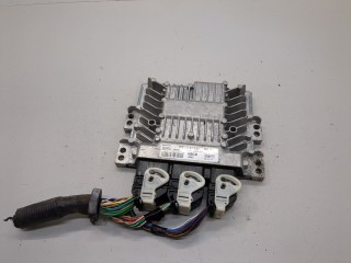 Блок управления двигателем Ford Focus 2004-2008